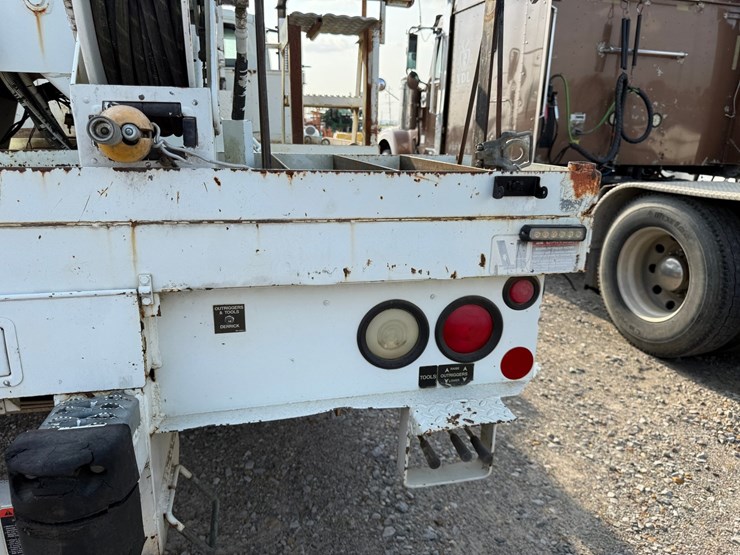 2007-international-durastar-4300-image-14