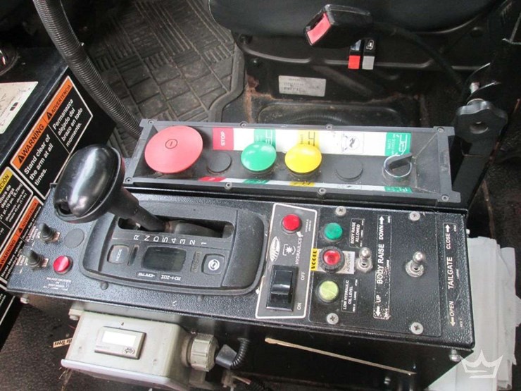 2011-international-workstar-7400-image-13