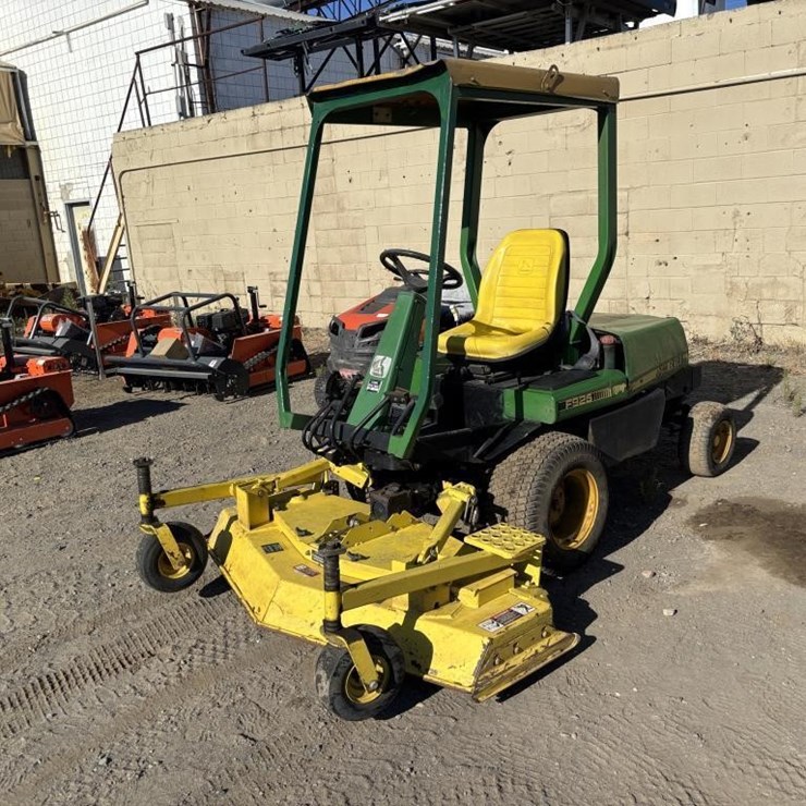 JOHN DEERE F925
