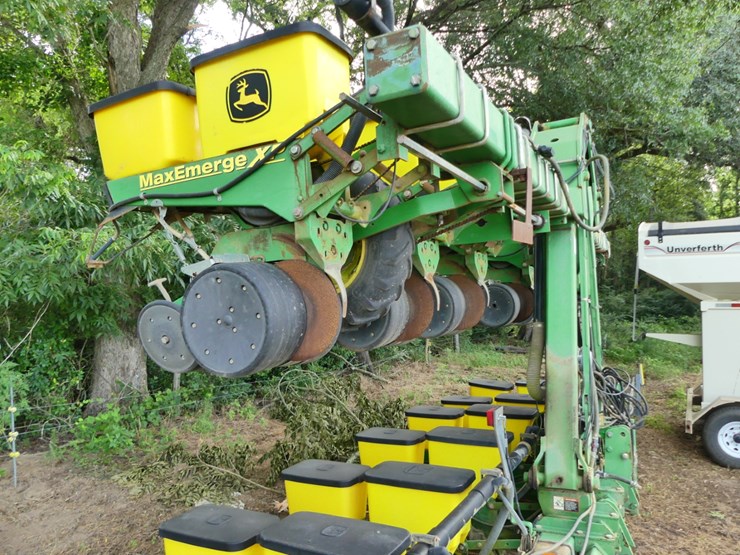 john-deere-1720-image-10