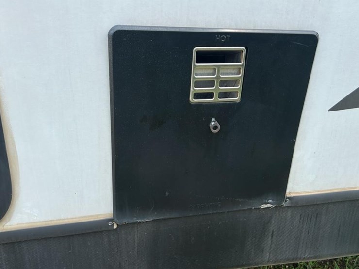 #142-•-2022-keystone-passport-grand-touring-series-2870rl-camper-image-39