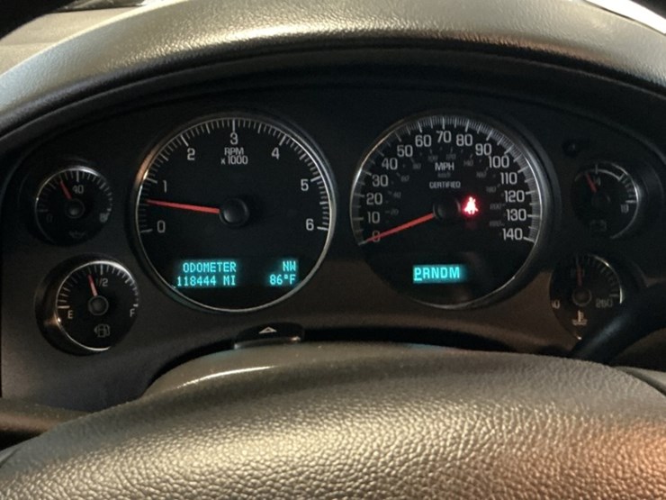 2014-chevrolet-tahoe-image-17