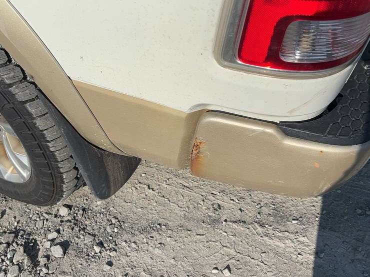 2016-ram-1500-laramie-longhorn-image-28