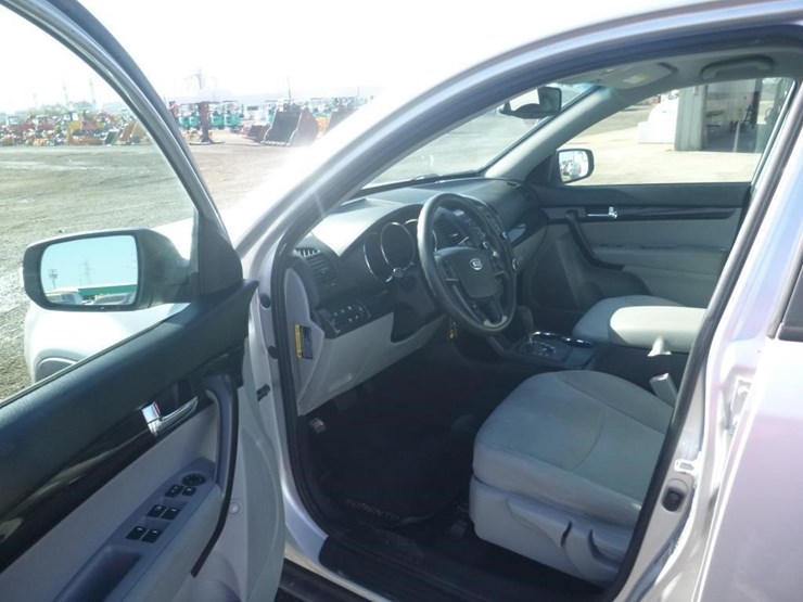 2012-kia-sorento-image-5