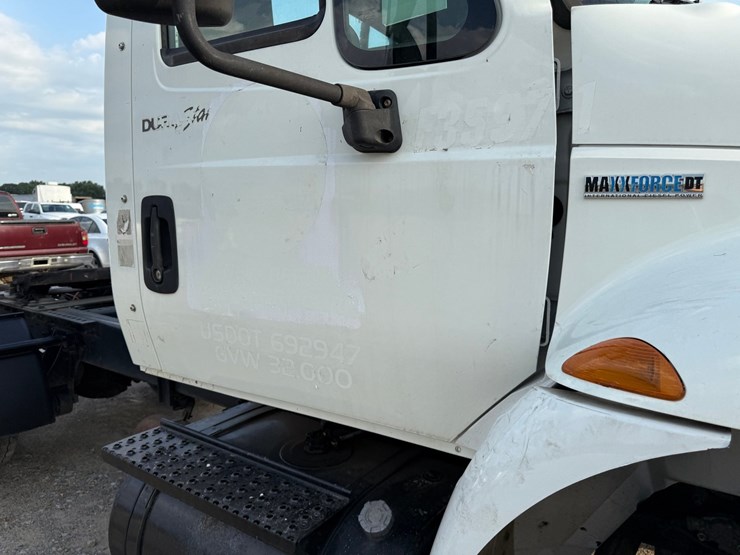2008-international-durastar-4400-image-33