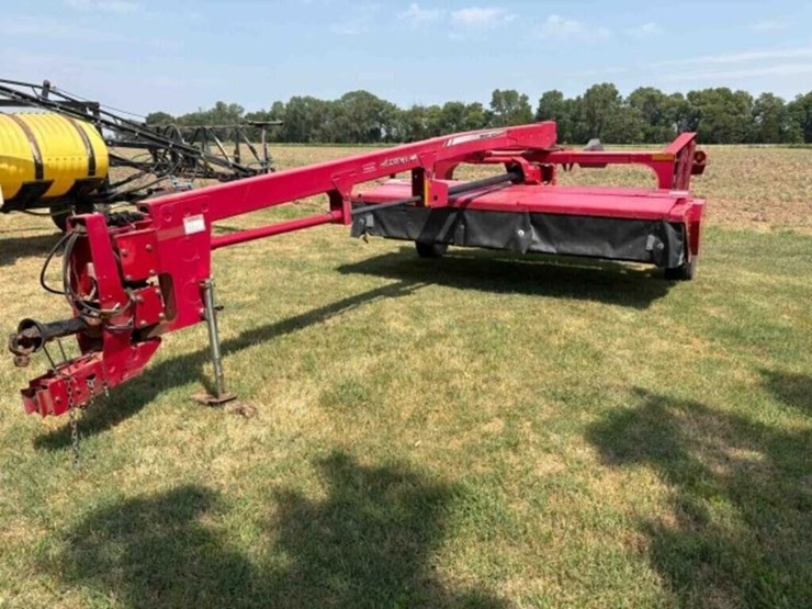 massey-ferguson-1372-image-1