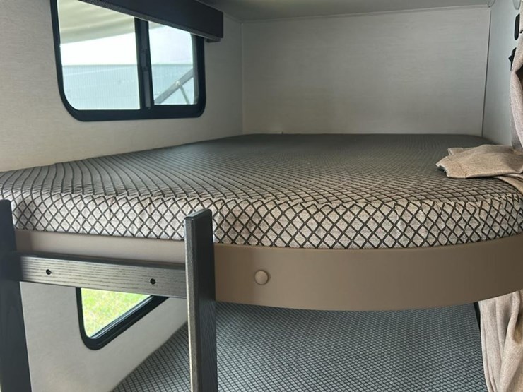 #141-•-2024-alliance-rv-delta-281bh-camper-image-42