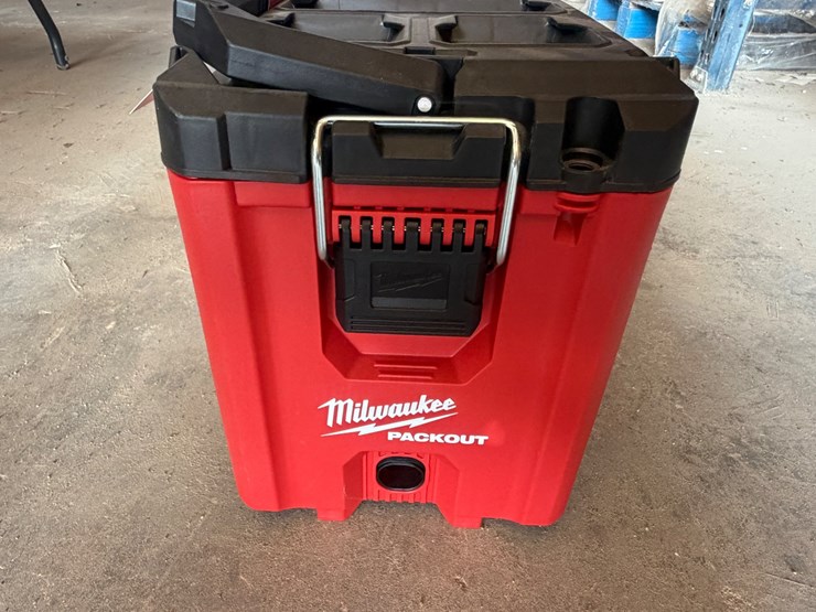 #12-•-milwaukee-packout-image-3
