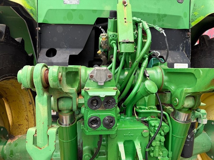 john-deere-7210-image-17