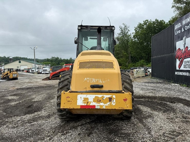 2011-caterpillar-cp56-image-3