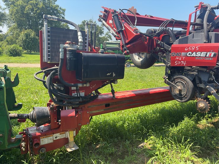 case-ih-1240-image-12