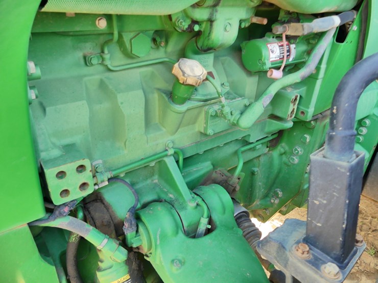 2015-john-deere-8345r-image-13