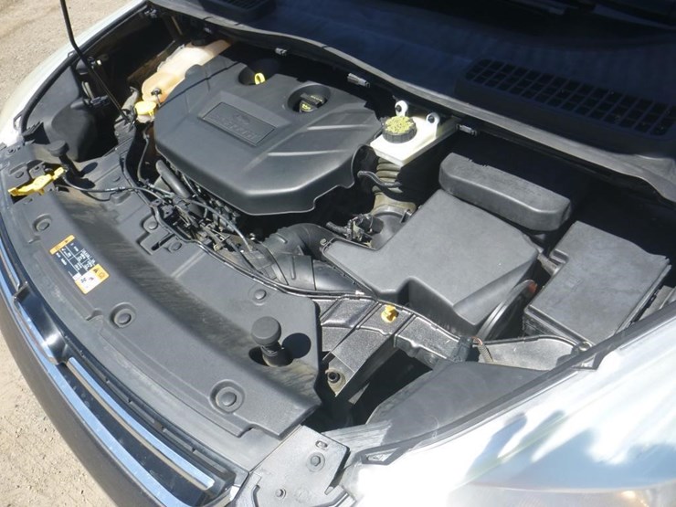 2015-ford-escape-image-10