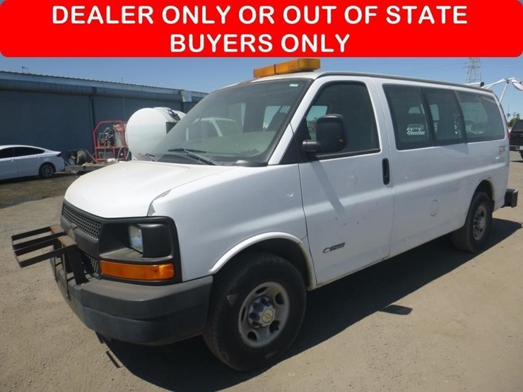 2006-chevrolet-express-2500-image-1