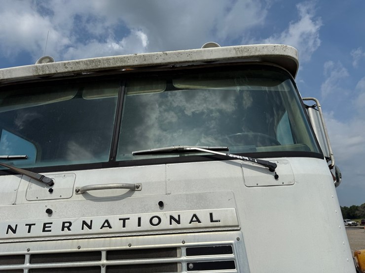 1984-international-cof9670-image-34