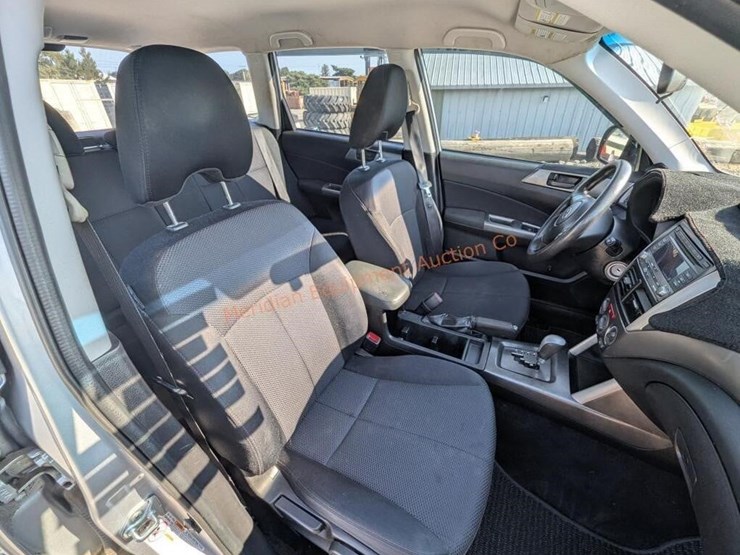 2012-subaru-forester-image-18