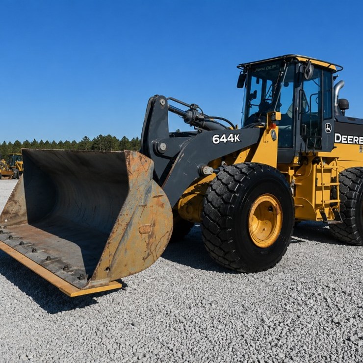 2017 DEERE 644K