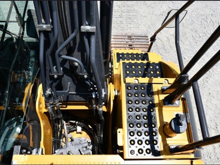 2019-deere-160g-lc-image-12