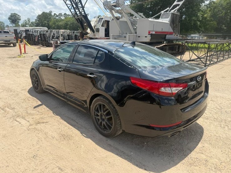 #83572-•-2013-kia-optima-image-4