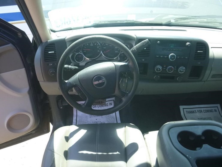 2009-gmc-3500hd-image-7