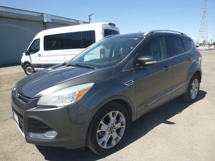 2015-ford-escape-image-1