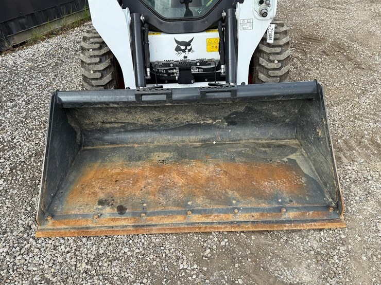 2025-bobcat-s590-image-9