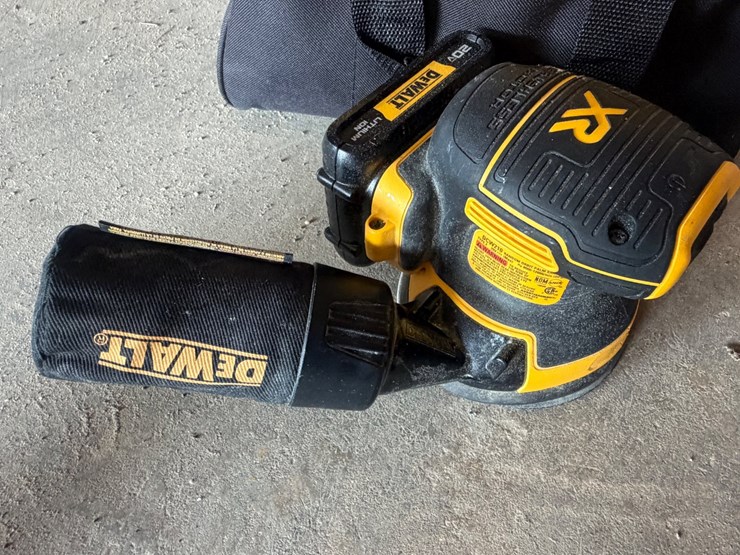 #22-•-dewalt-sander-image-6