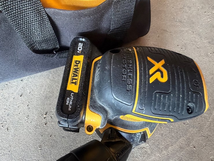 #22-•-dewalt-sander-image-8