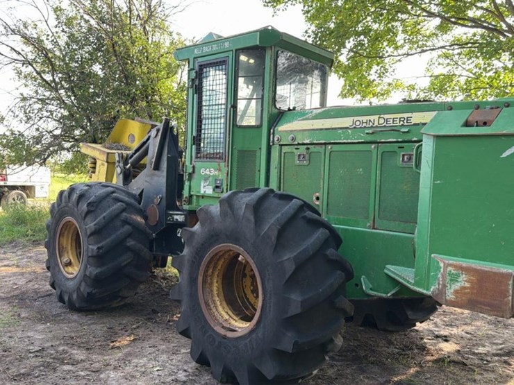 2006-deere-643h-image-3