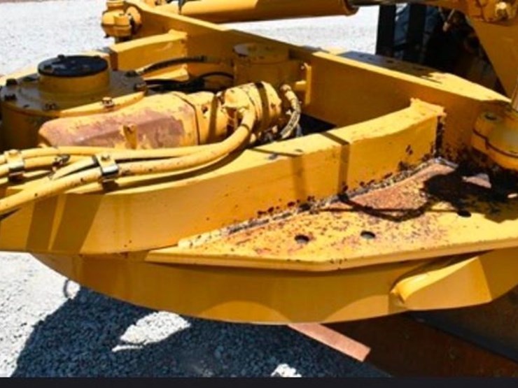 2002-caterpillar-140h-image-3