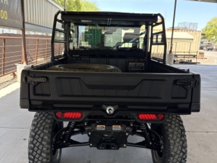 2023-can-am-defender-pro-limited-sxs-image-7