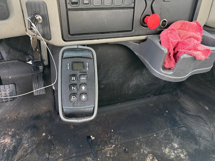 2008-international-durastar-4400-image-48