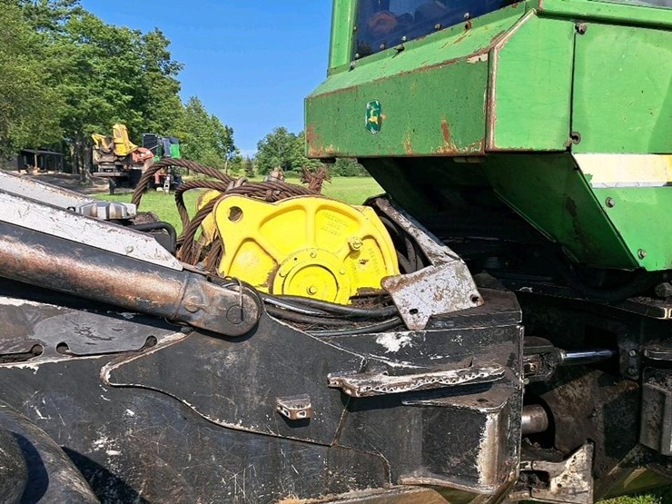 2008-deere-748h-image-21