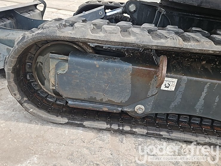 2022-bobcat-e32-image-25