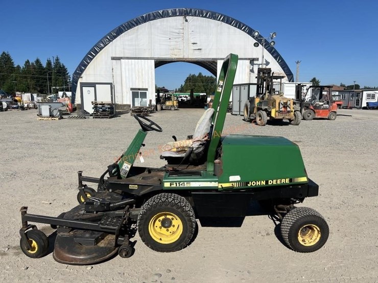 john-deere-f1145-image-2
