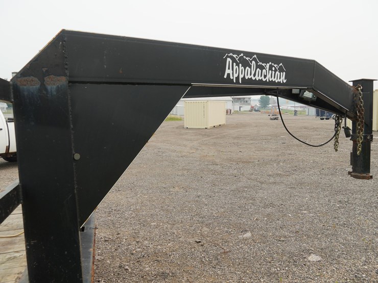 #136-•-2013-appalachian-49290-24'-trailer-image-38