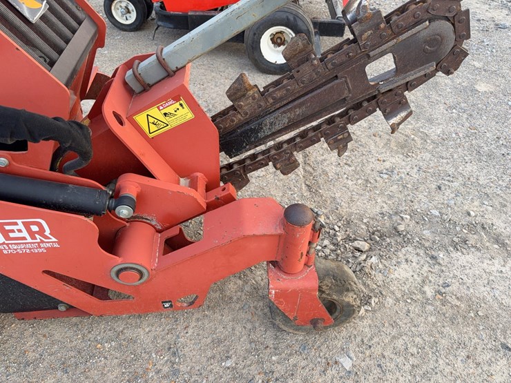 ditch-witch-c12-image-20