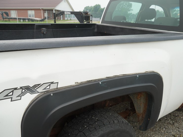 2008-chevrolet-2500-image-18