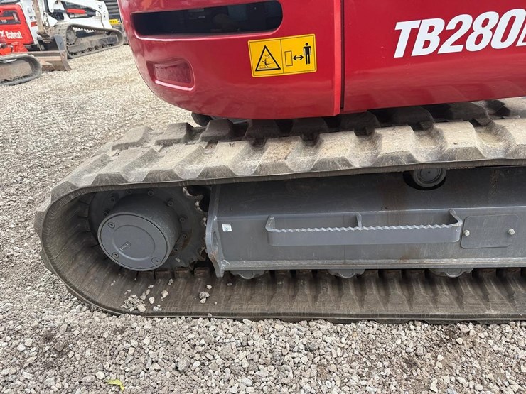 takeuchi-tb280fr-image-11