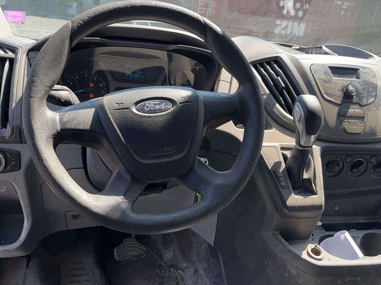 2017-ford-transit-image-12