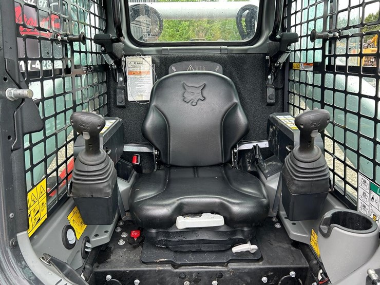 2024-bobcat-s650-image-17