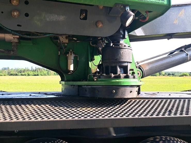2016-deere-437e-image-26