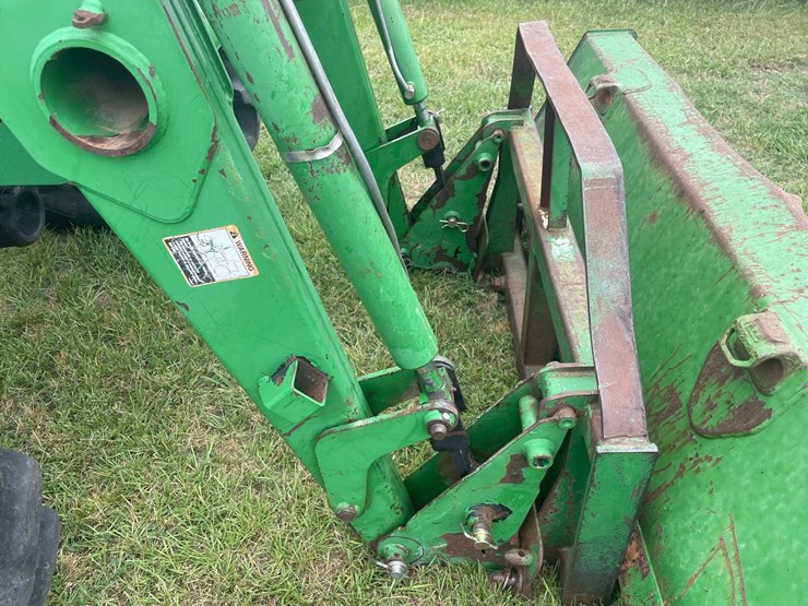 2004-john-deere-5520-image-25