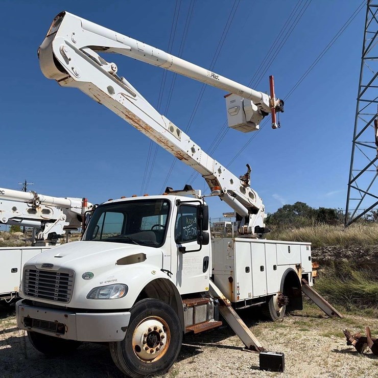 2018 FREIGHTLINER M2 106