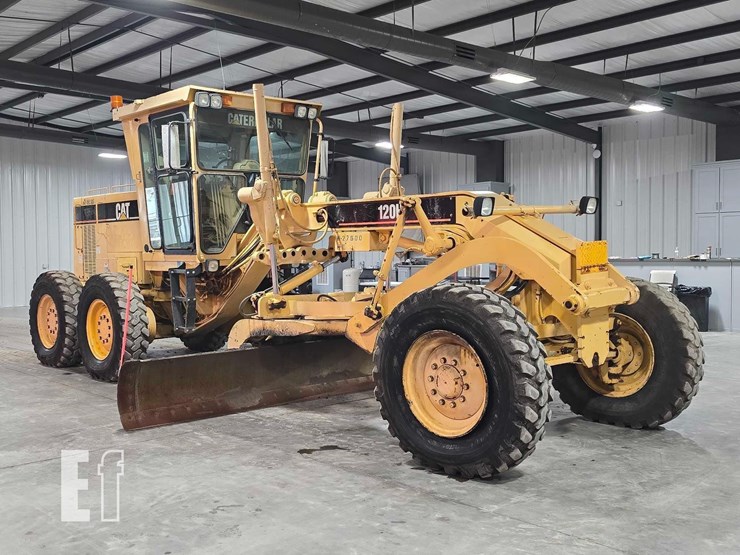 2000-caterpillar-120h-image-2