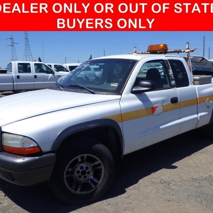 2002 DODGE DAKOTA