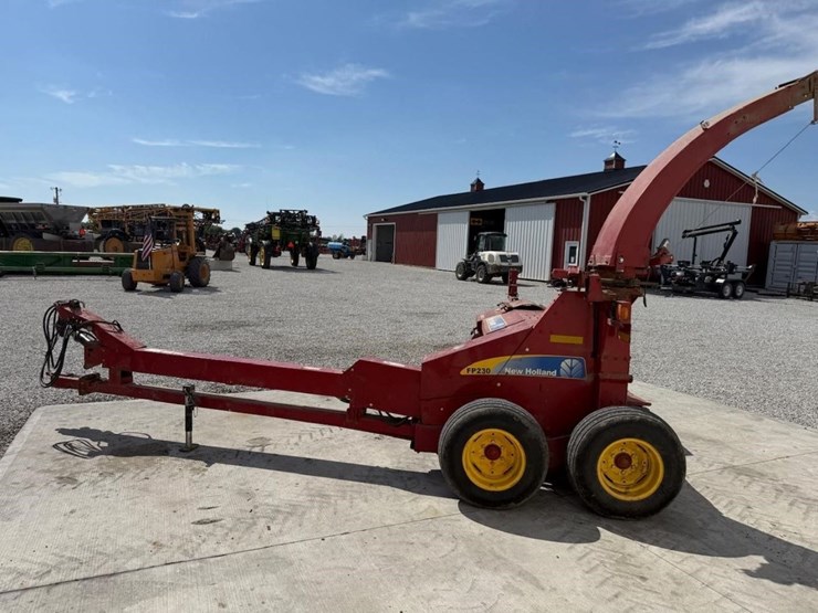 2015-new-holland-fp230-image-13