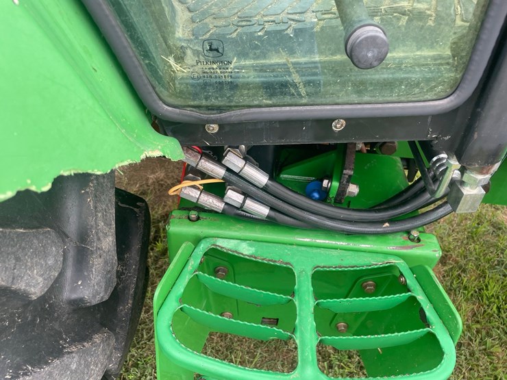 2004-john-deere-5520-image-17