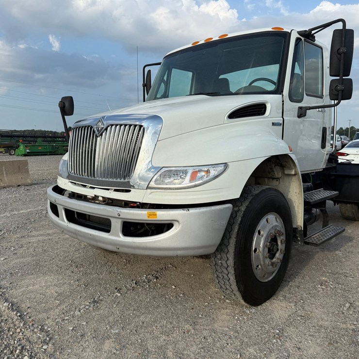 2008 INTERNATIONAL DURASTAR 4400