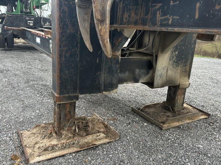 2007-deere-437c-image-21